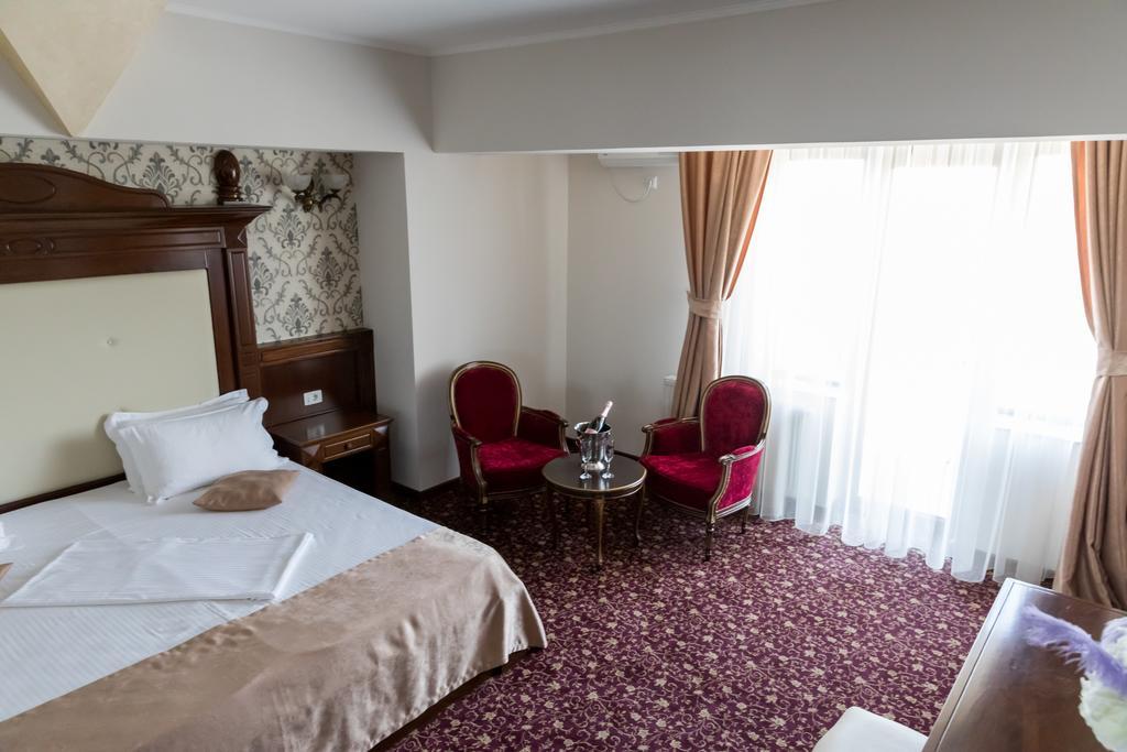 Hotel Giuliano Bragadiru 외부 사진