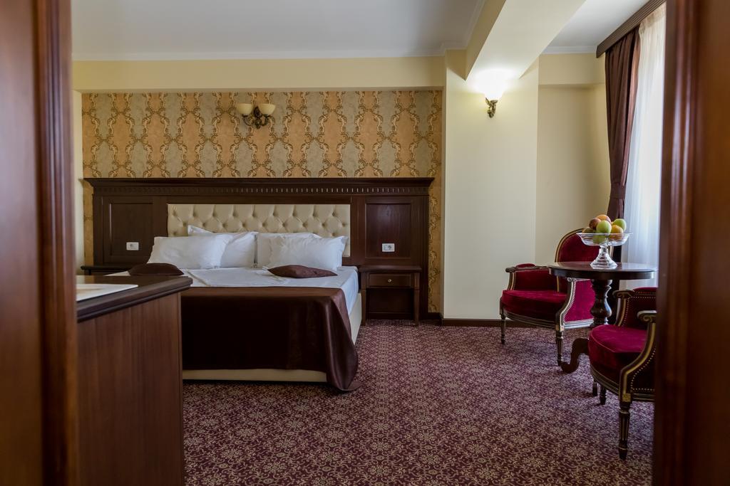 Hotel Giuliano Bragadiru 외부 사진