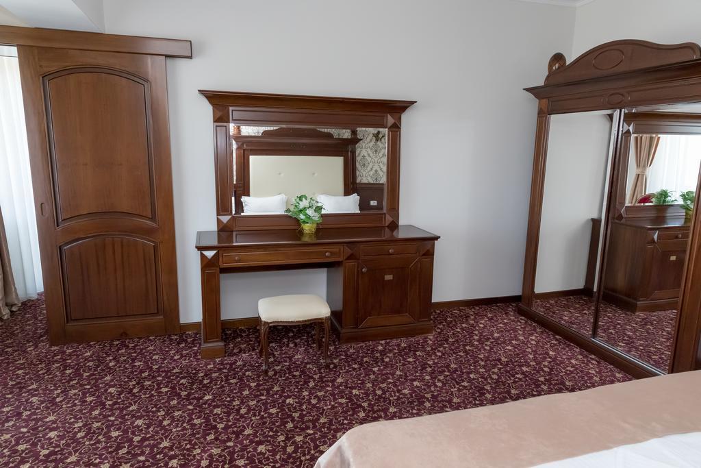 Hotel Giuliano Bragadiru 외부 사진