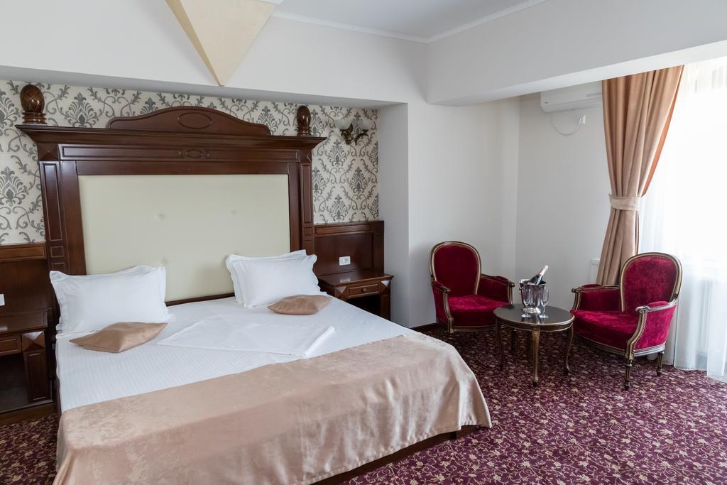 Hotel Giuliano Bragadiru 외부 사진