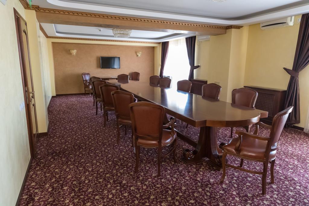 Hotel Giuliano Bragadiru 외부 사진